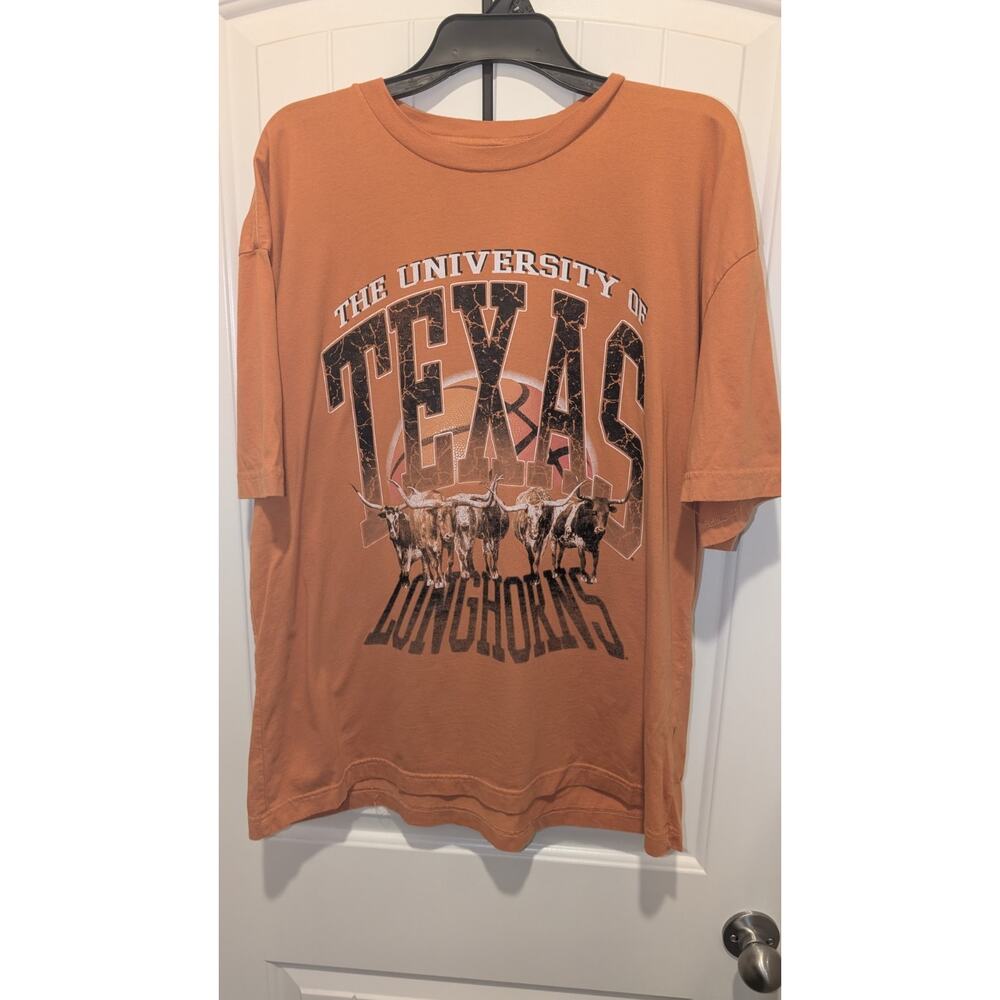 Hollister Men's Boxy University of Texas at Austin Longhorns Graphic Tee